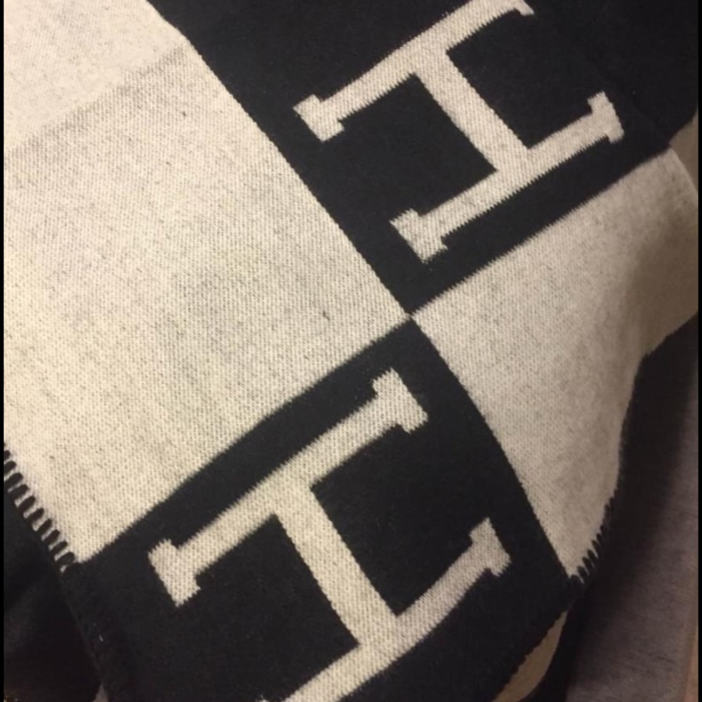 H Blanket